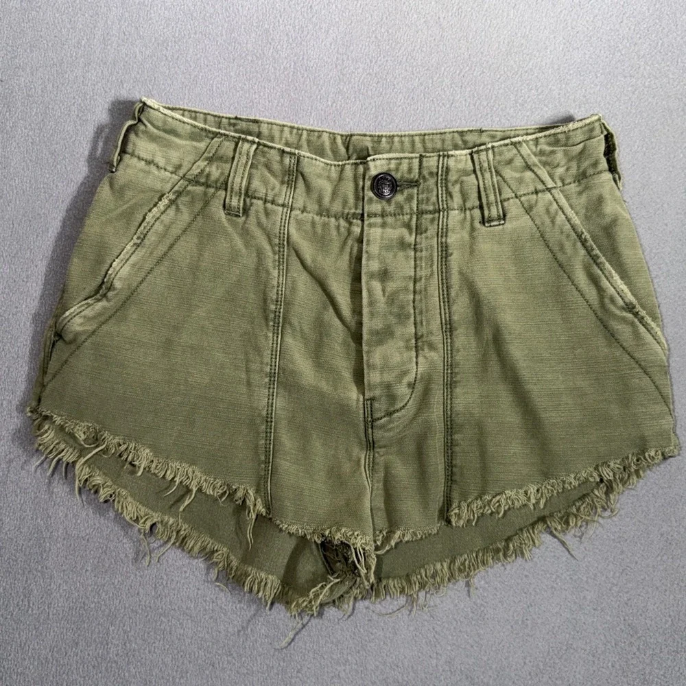 Free People S(2) Olive Green Distressed Frayed Hem Utility Cargo Shorts Military